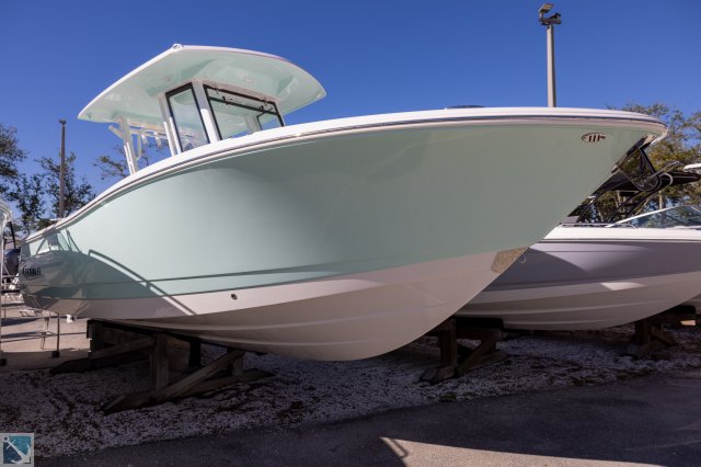 New 2025 Robalo R270 for sale